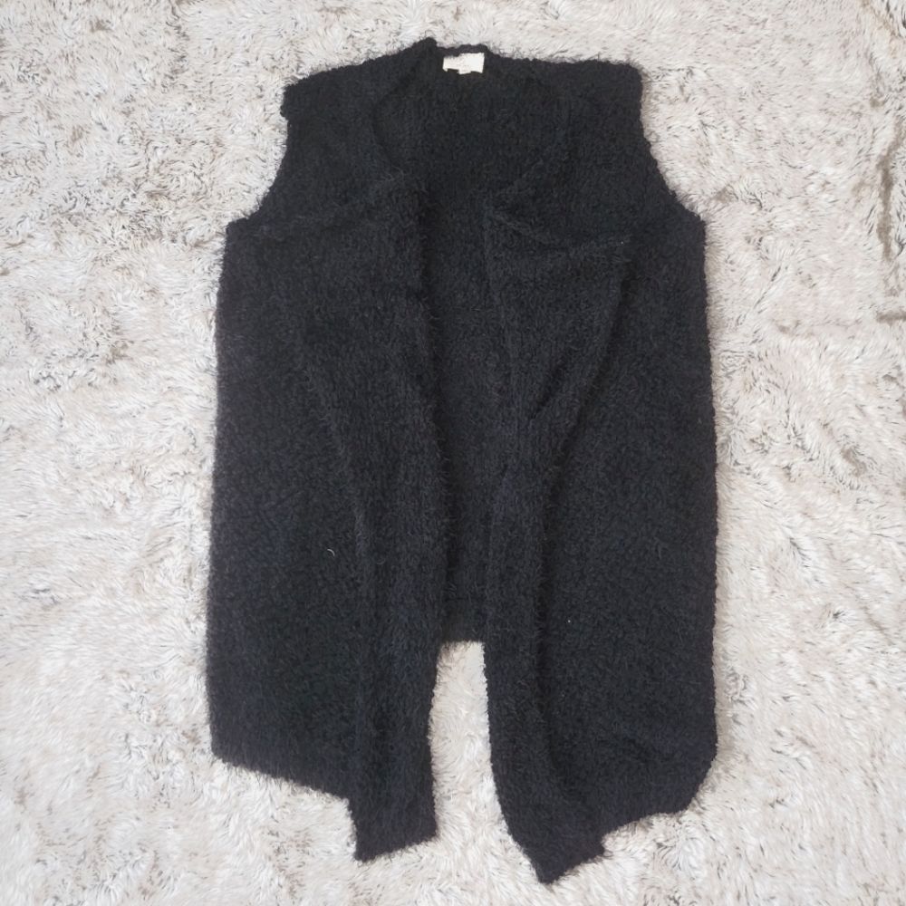 2 Love Sleeveless Cardigan Sweater Soft‎ Fluffy Knit Black Size M/L